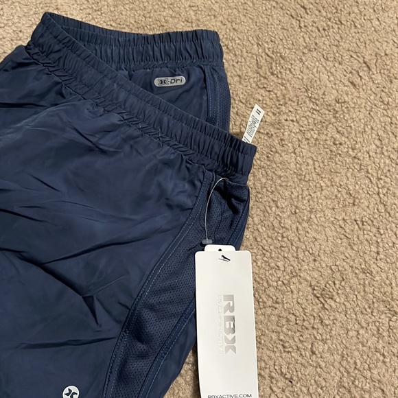 rbx running shorts - Picture 3 of 4